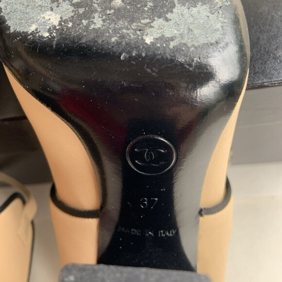 Chanel Colorblock Mary Jane Pumps Tan Black Retro Block Heel - Picture 9 of 12